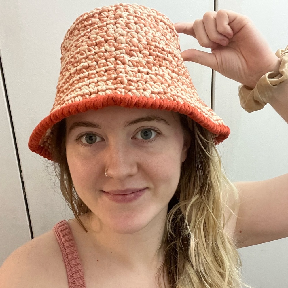 NWT Coach Crochet Bucket Hat Orange XS/S - Picture 6 of 6